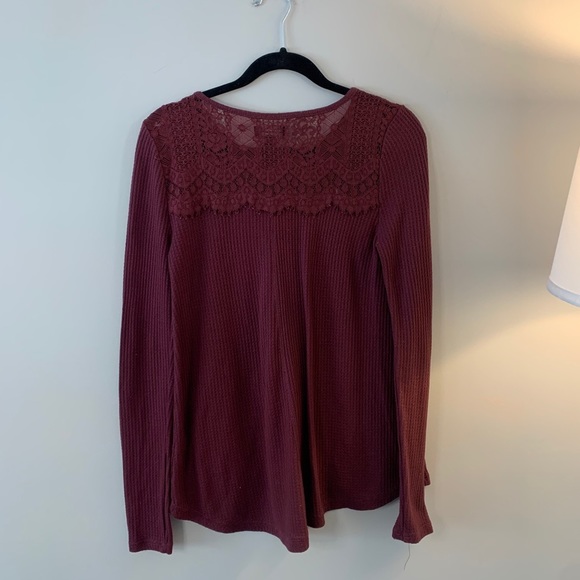 Lucky Brand Burgundy Lace-Trim Thermal Top Size Small - Picture 6 of 9